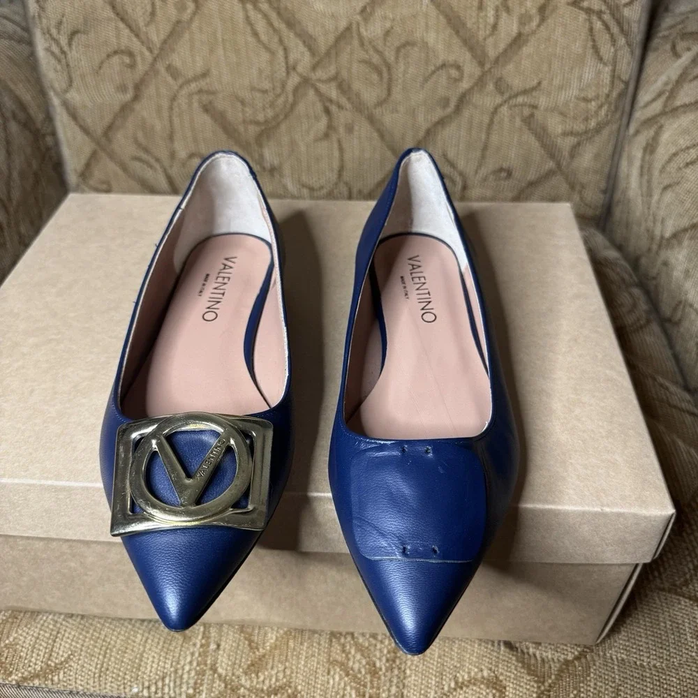 Valentino By‎ Mario Flora Womens Sz 7 Leather Flats Pointed Black Leather